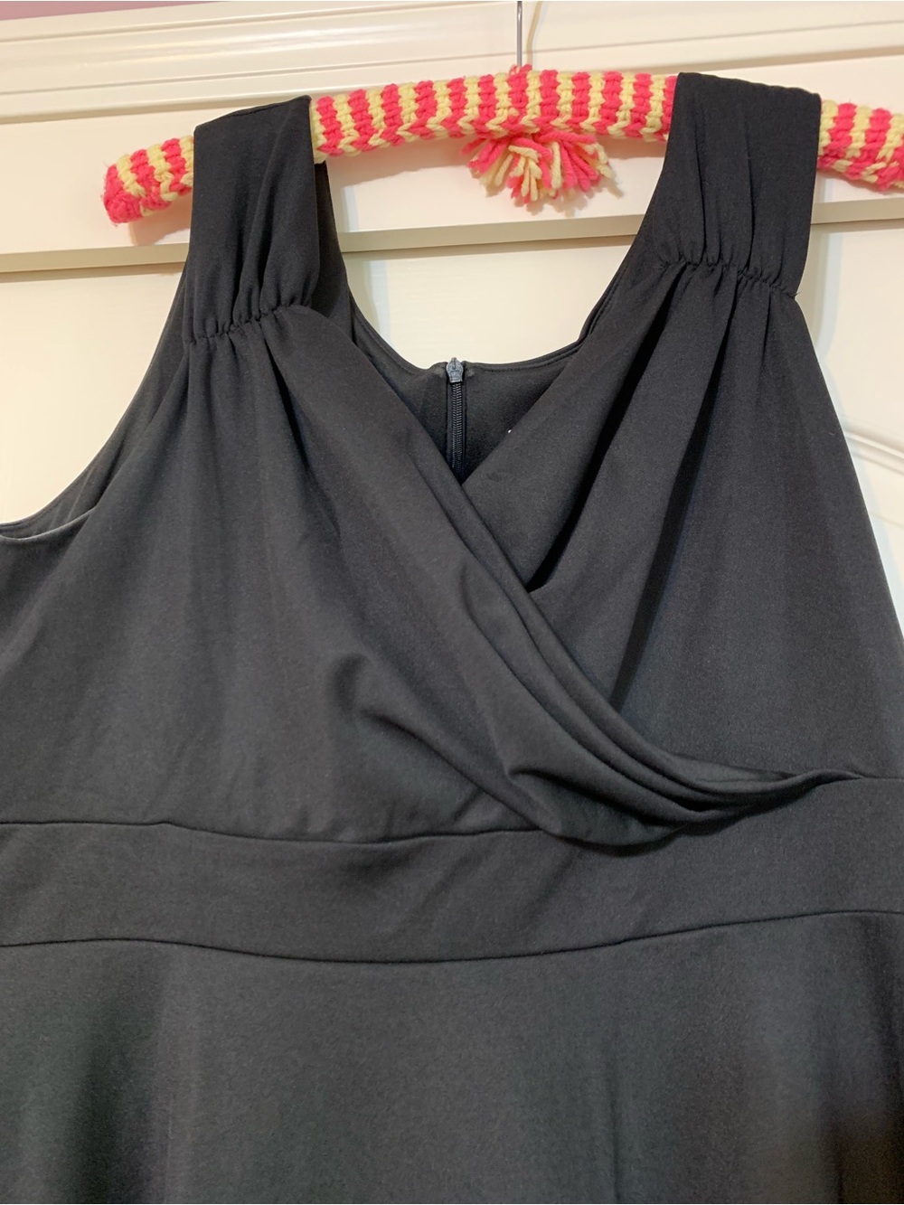 Grace Karin Black Sleeveless Surplice Midi Dress - Picture 2 of 6